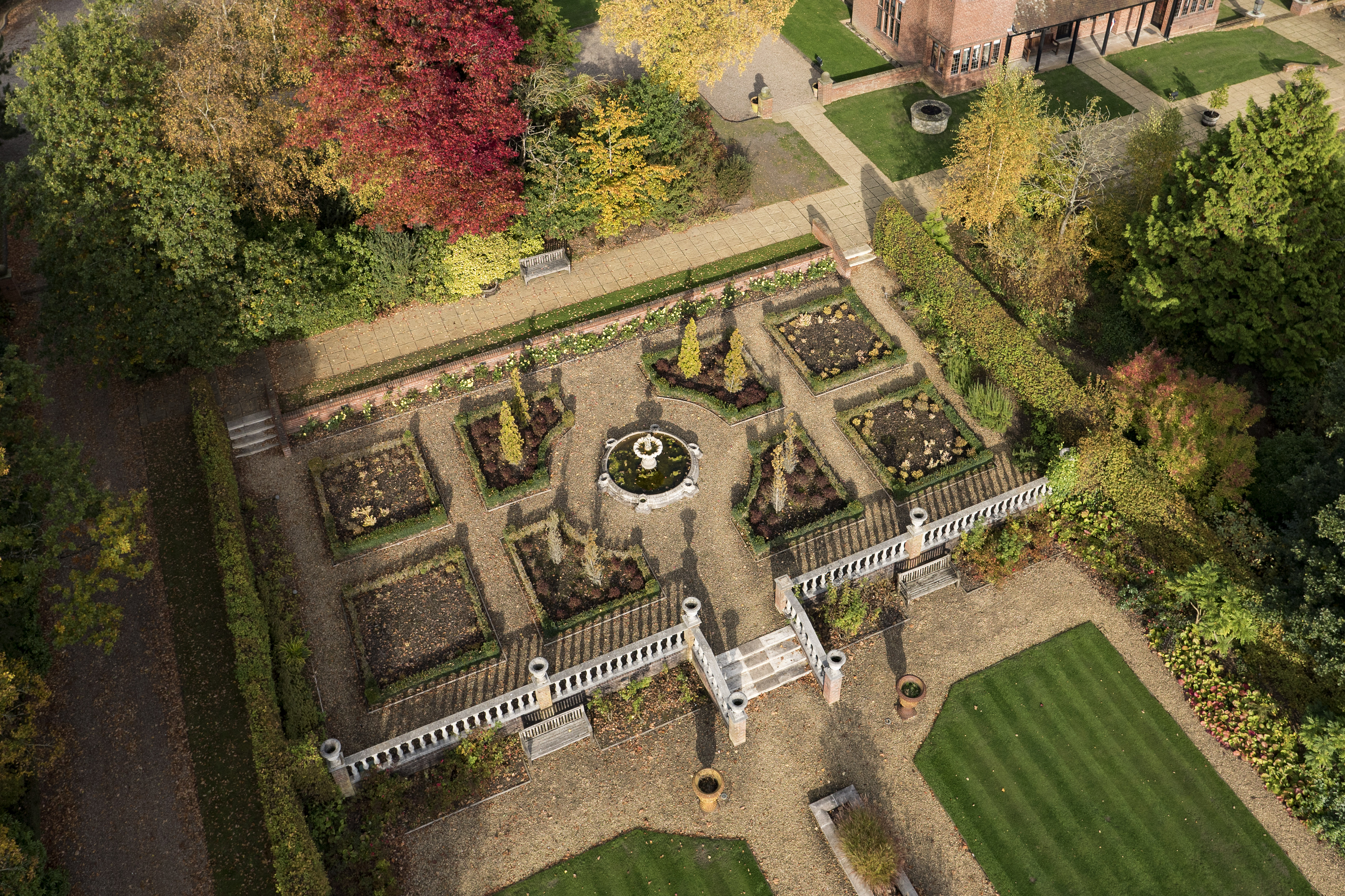 The formal gardens at Honiley Hall